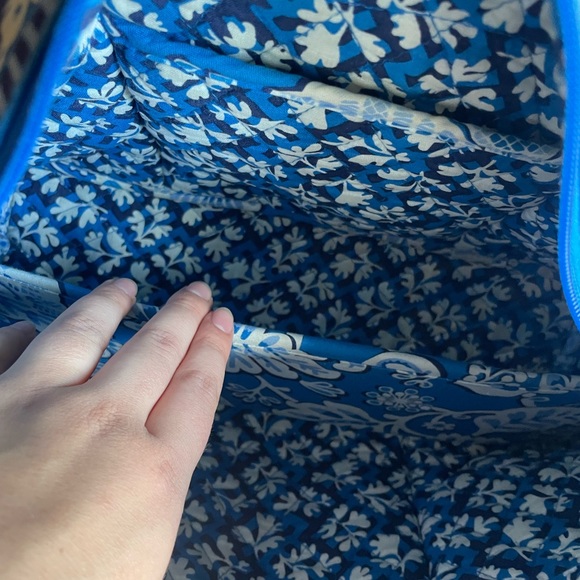 Quilted blue Vera Bradley Bag - Picture 15 of 15